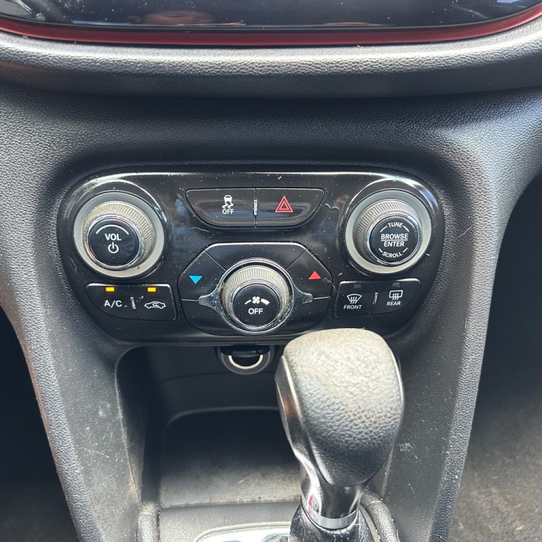 2014 Dodge Dart Image 12