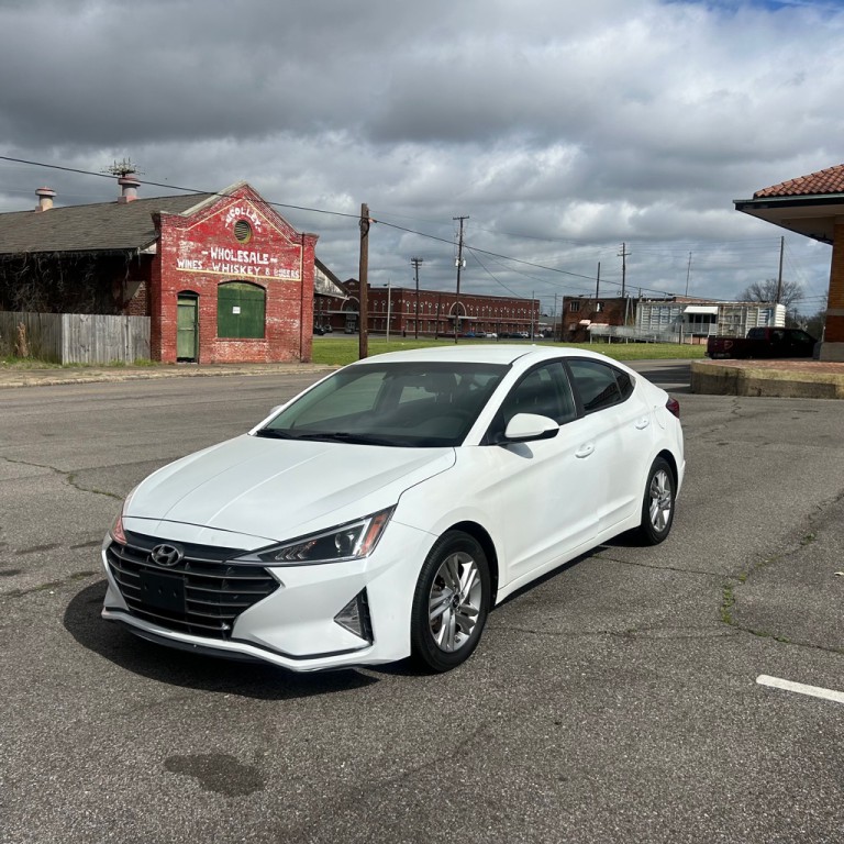 2020 Hyundai Elantra Image 3