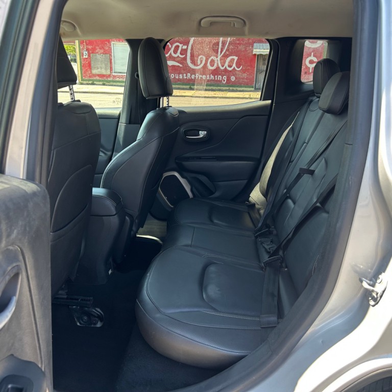 2017 Jeep Renegade Image 17