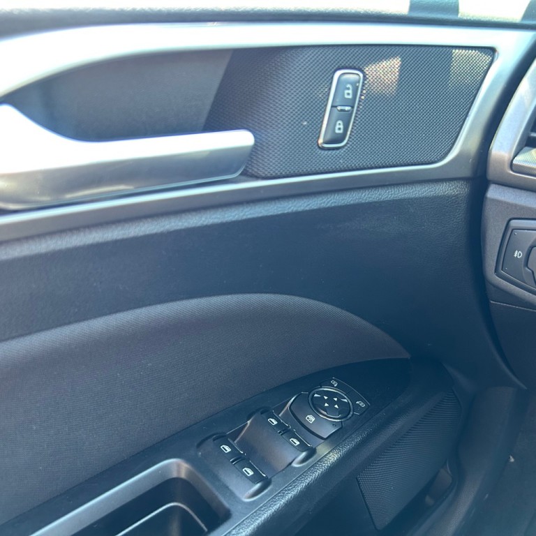 2017 Ford Fusion Image 6