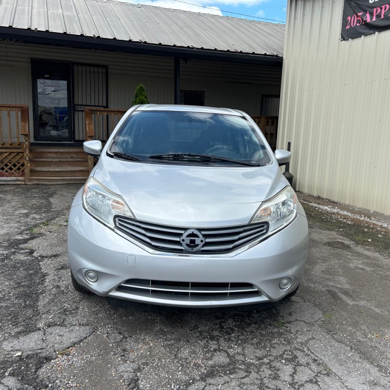 2015 Nissan Versa Image 2