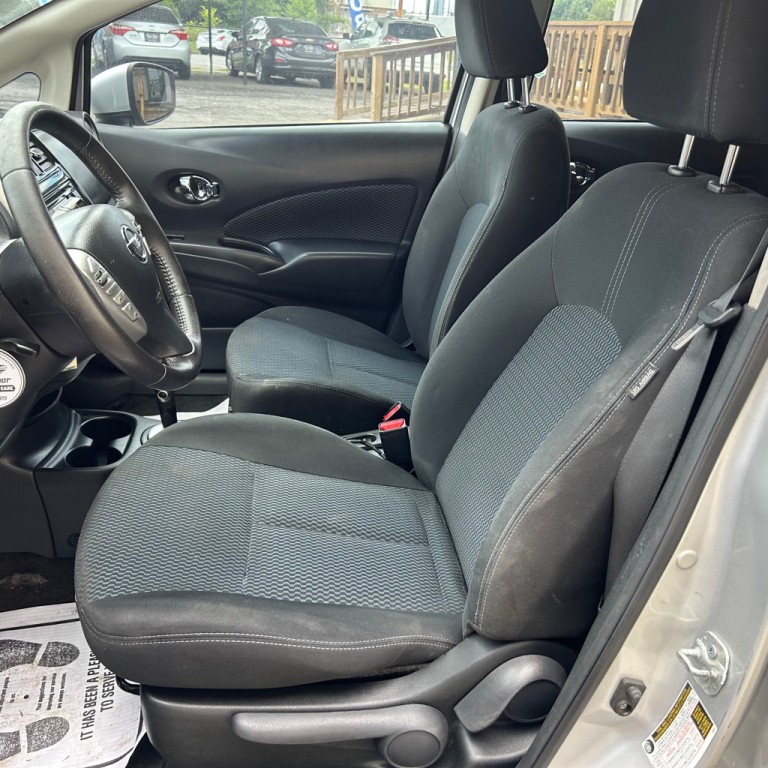 2015 Nissan Versa Image 4