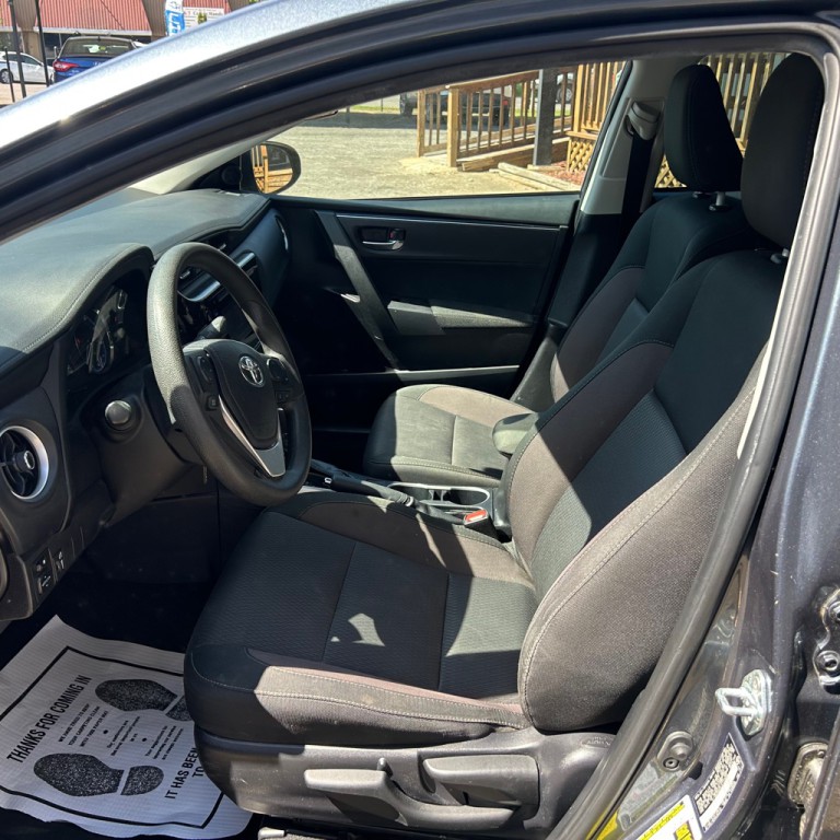 2018 Toyota Corolla Image 4