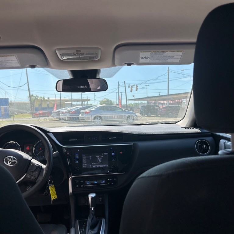 2018 Toyota Corolla Image 5