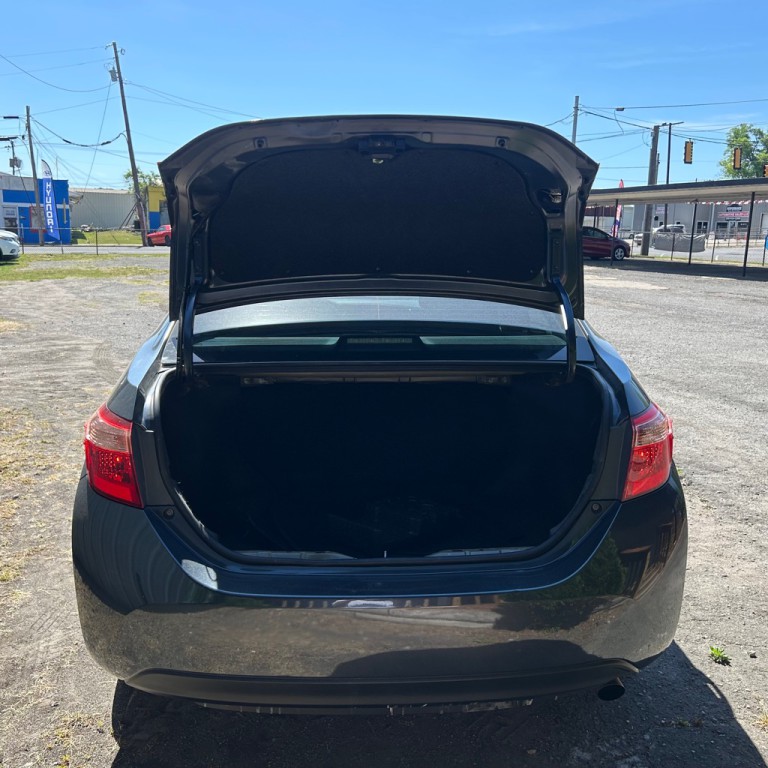 2018 Toyota Corolla Image 7
