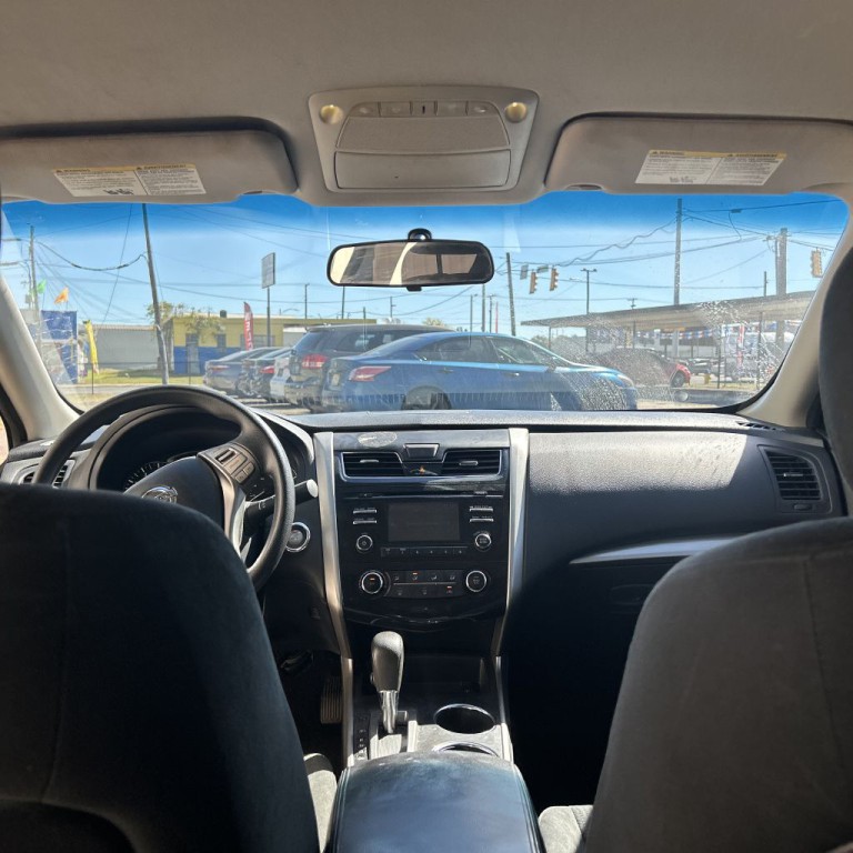 2015 Nissan Altima Image 6