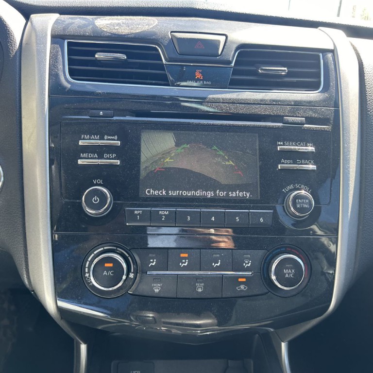 2015 Nissan Altima Image 11
