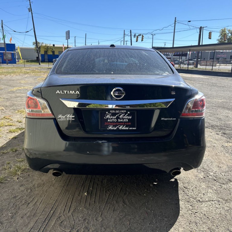 2015 Nissan Altima Image 15