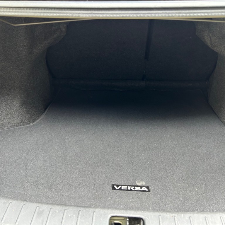2015 Nissan Versa Image 15