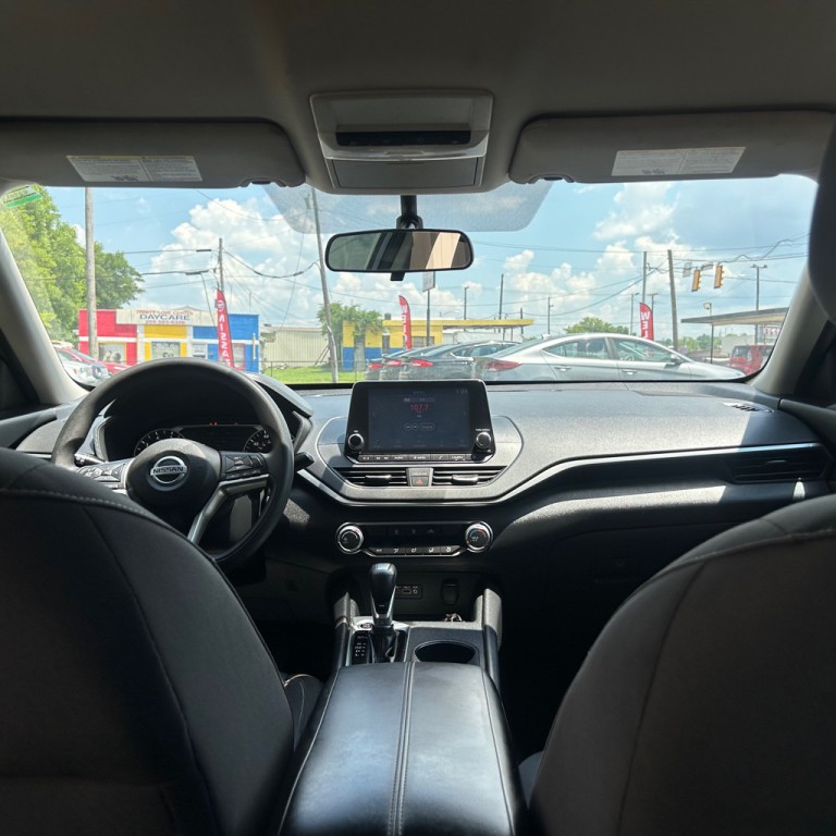 2019 Nissan Altima Image 6