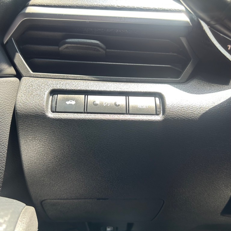 2019 Nissan Altima Image 8