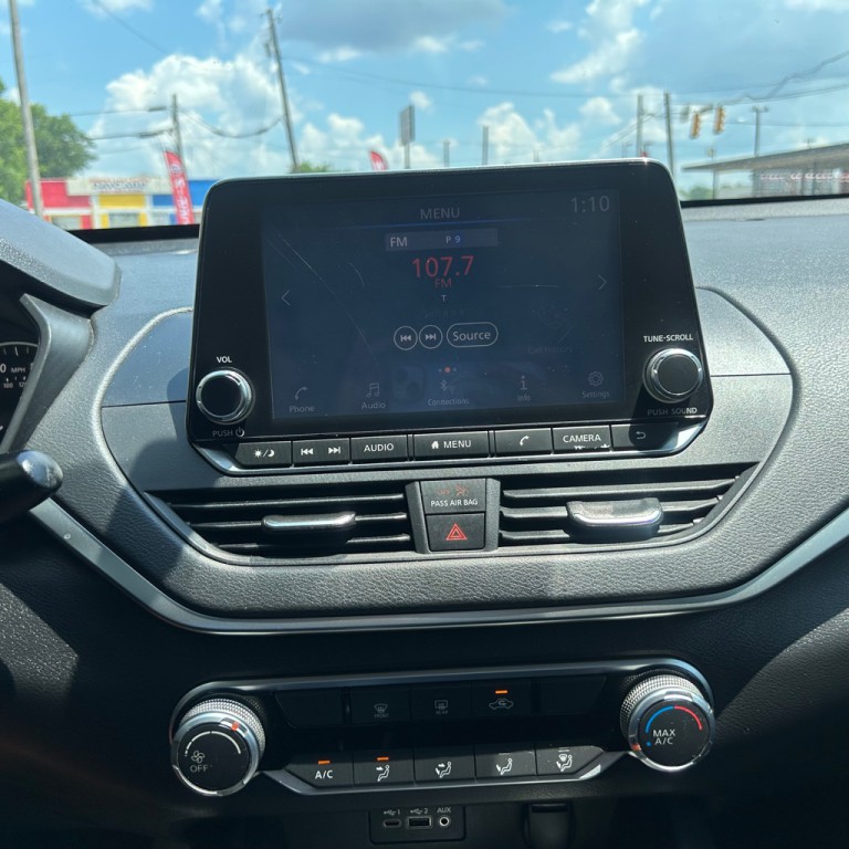 2019 Nissan Altima Image 11