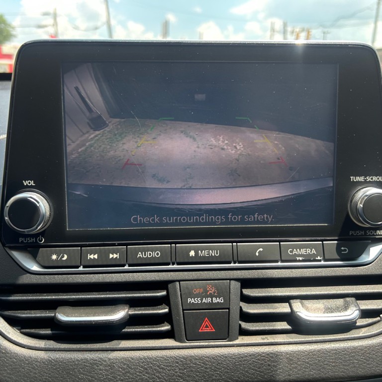 2019 Nissan Altima Image 13