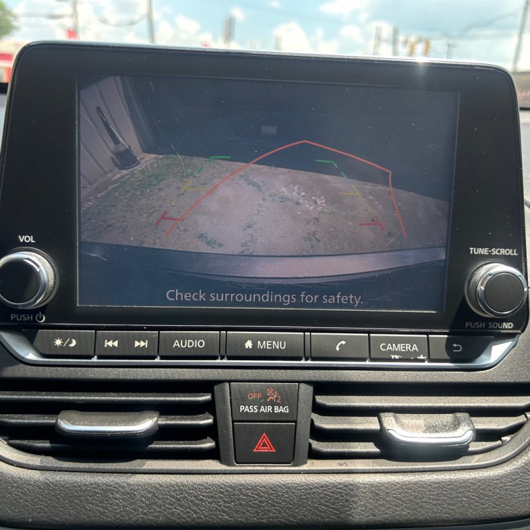 2019 Nissan Altima Image 14