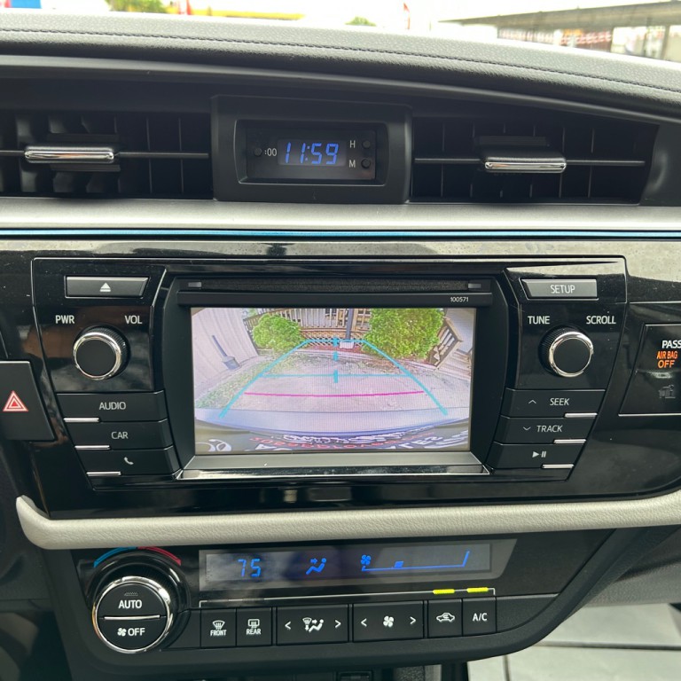 2016 Toyota Corolla Image 10