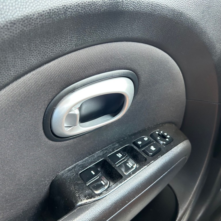2015 Kia Soul Image 6