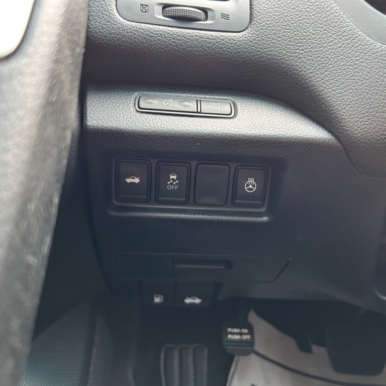 2018 Nissan Altima Image 9