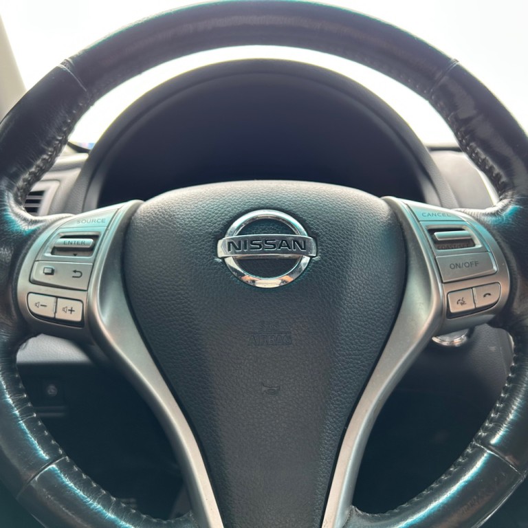 2018 Nissan Altima Image 10
