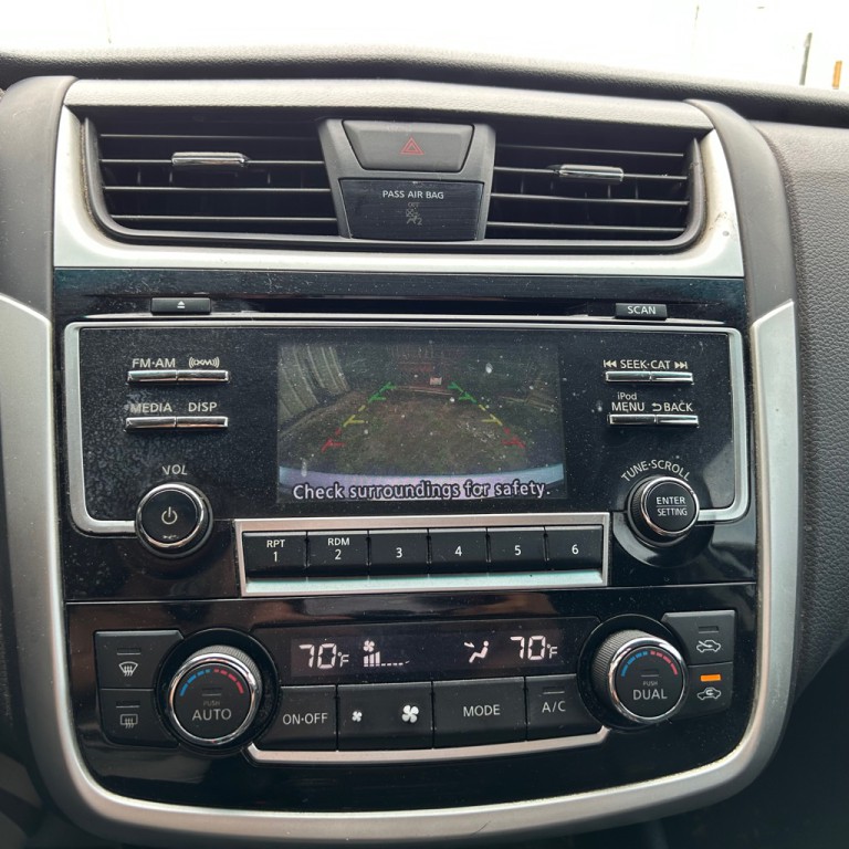 2018 Nissan Altima Image 12