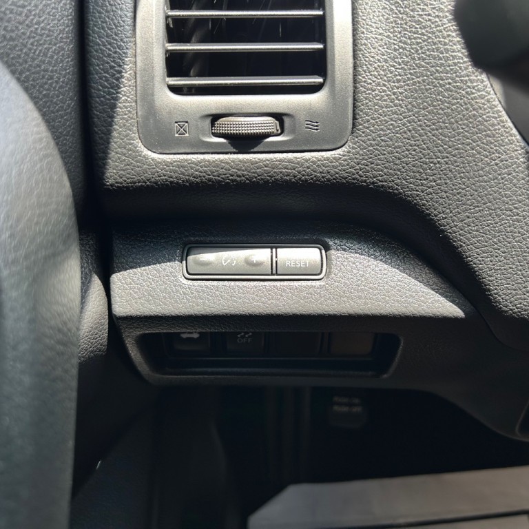2017 Nissan Altima Image 8