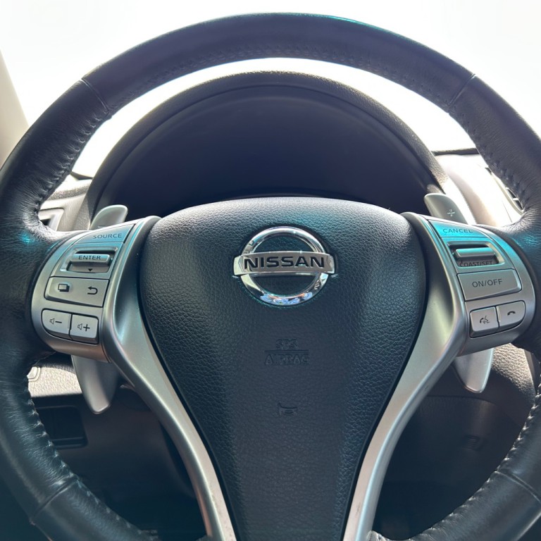 2017 Nissan Altima Image 10