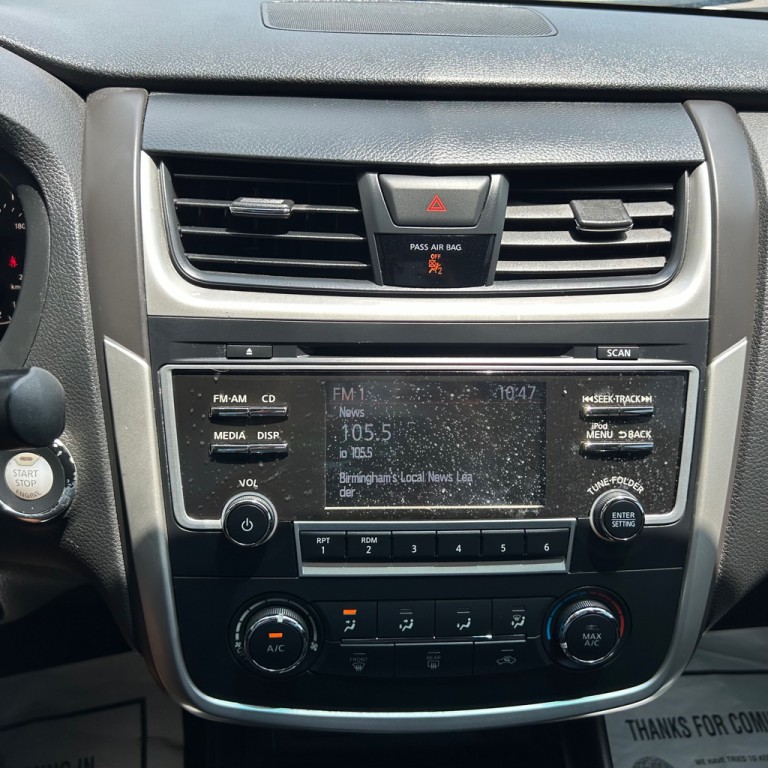 2017 Nissan Altima Image 11