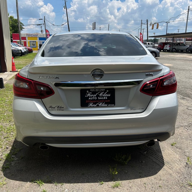 2017 Nissan Altima Image 20