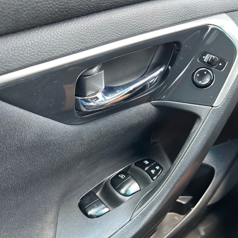 2014 Nissan Altima Image 7