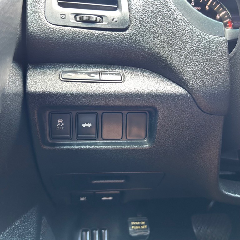 2014 Nissan Altima Image 9