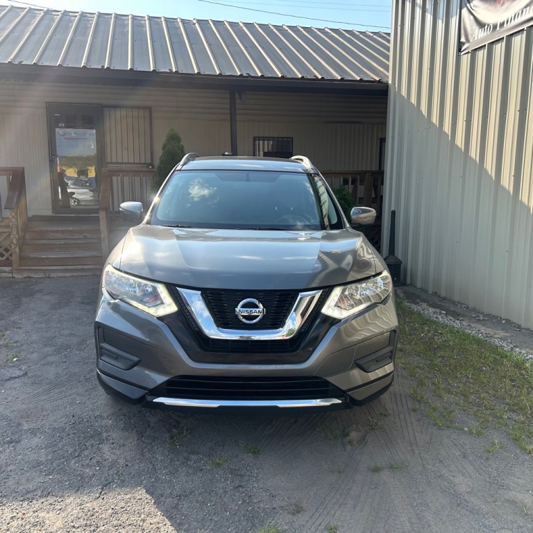 2017 Nissan Rogue Image 2