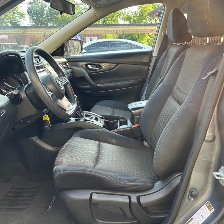 2017 Nissan Rogue Image 4