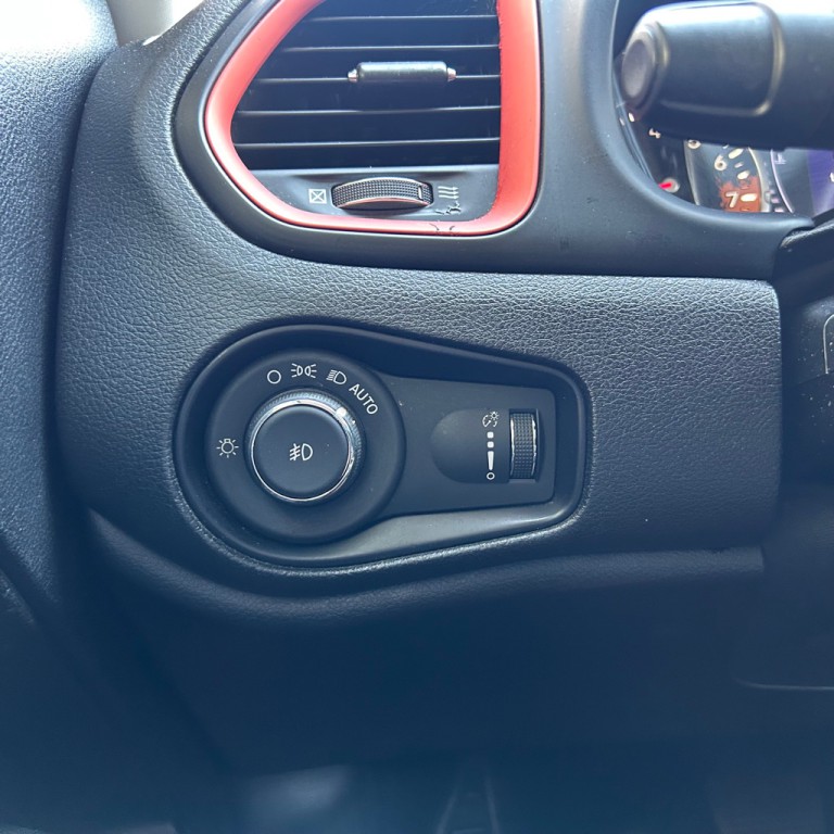 2018 Jeep Renegade Image 8