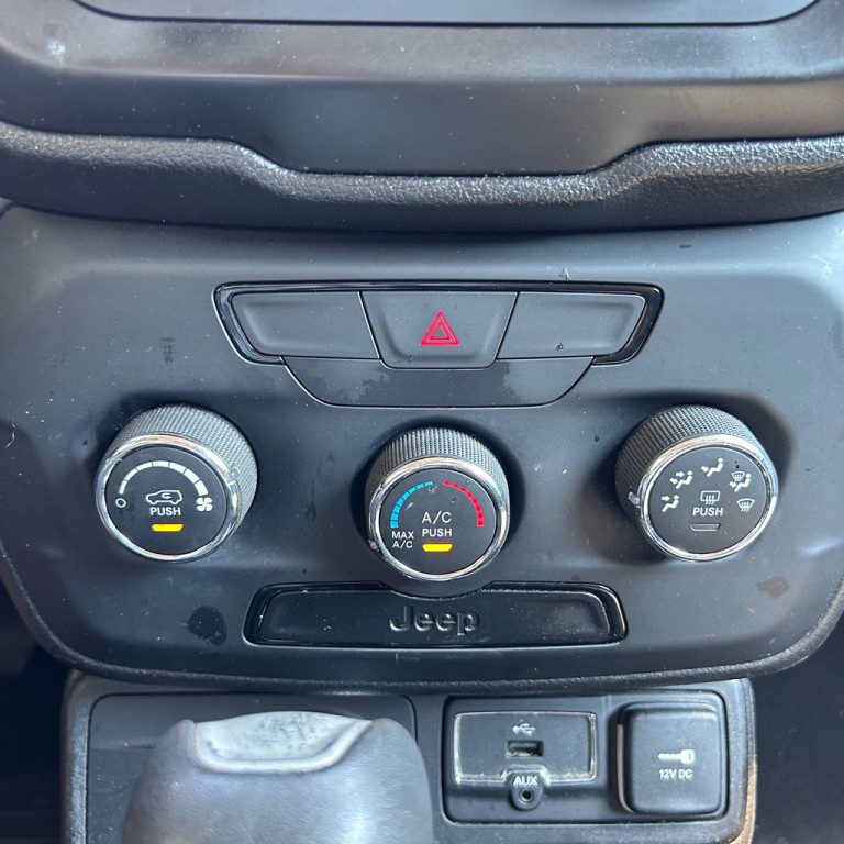2018 Jeep Renegade Image 14