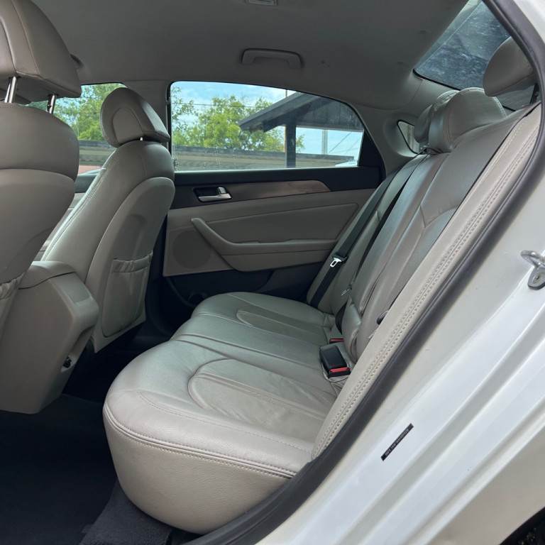2017 Hyundai Sonata Image 16