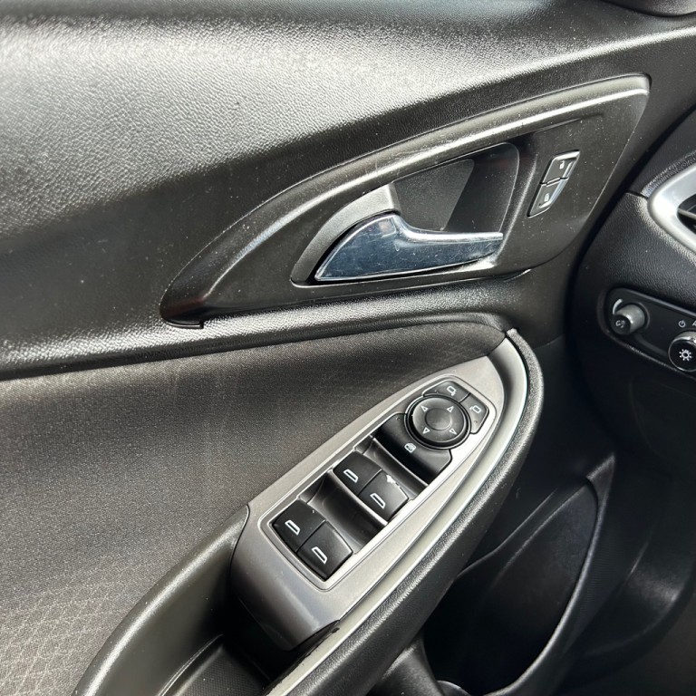 2020 Chevrolet Malibu Image 6