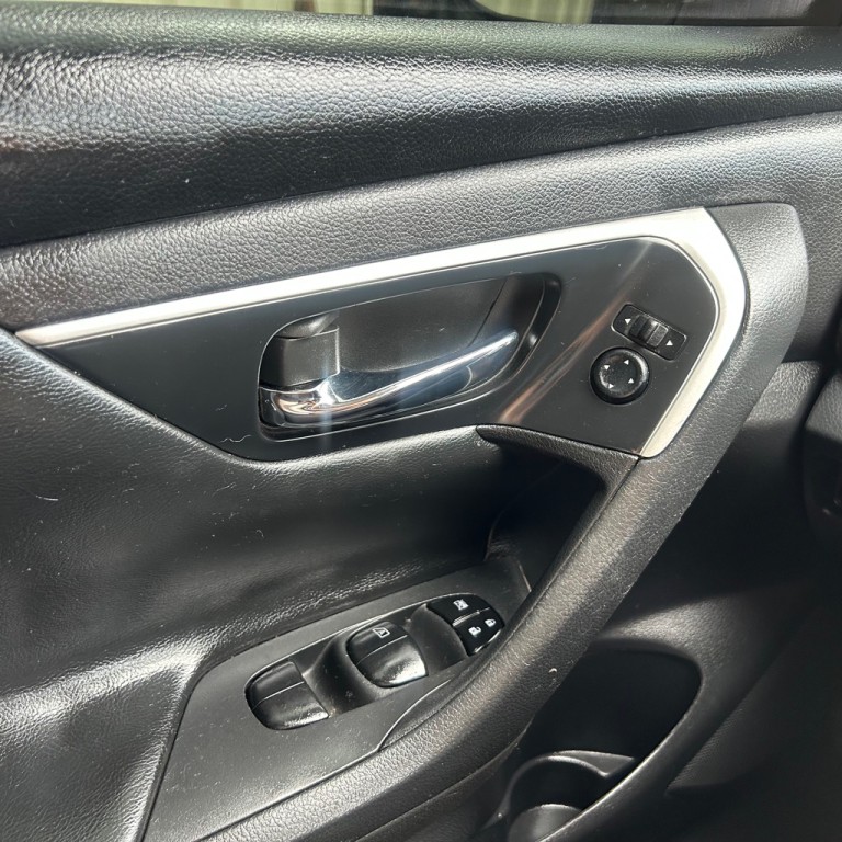 2018 Nissan Altima Image 5