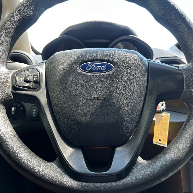 2019 Ford Fiesta Image 6