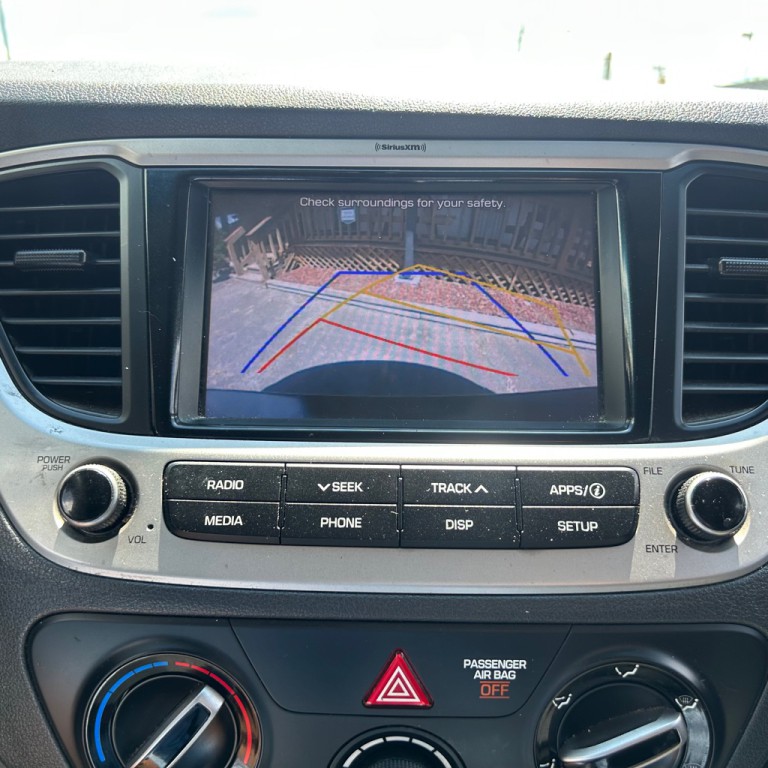 2019 Hyundai Accent Image 12