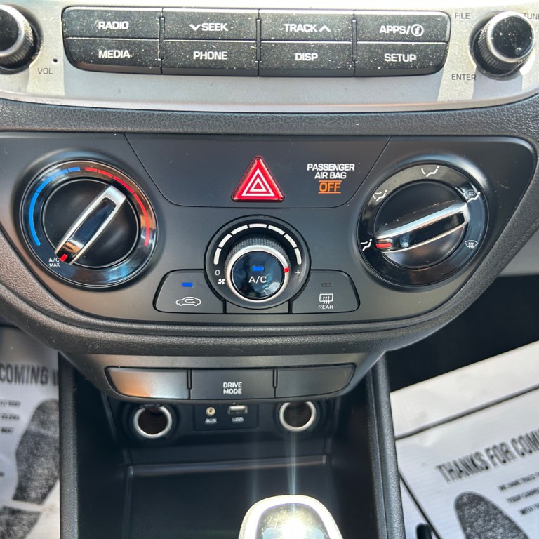 2019 Hyundai Accent Image 13