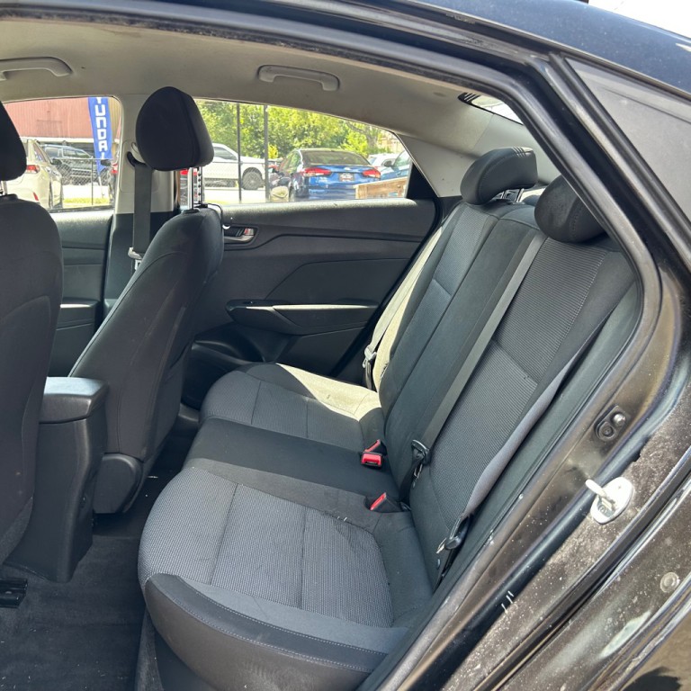 2019 Hyundai Accent Image 14