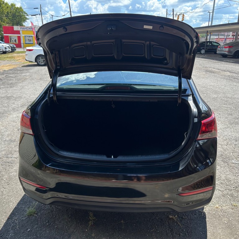 2019 Hyundai Accent Image 16