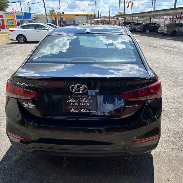 2019 Hyundai Accent Image 18