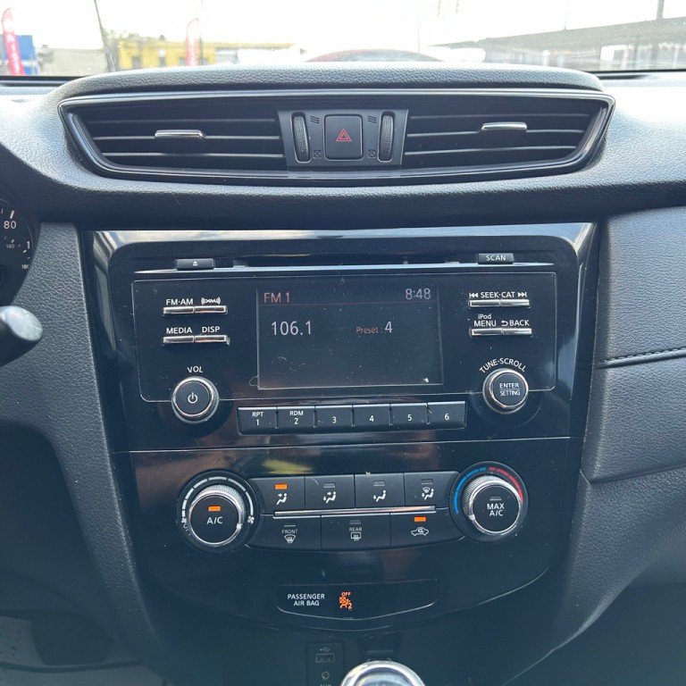 2017 Nissan Rogue Image 9