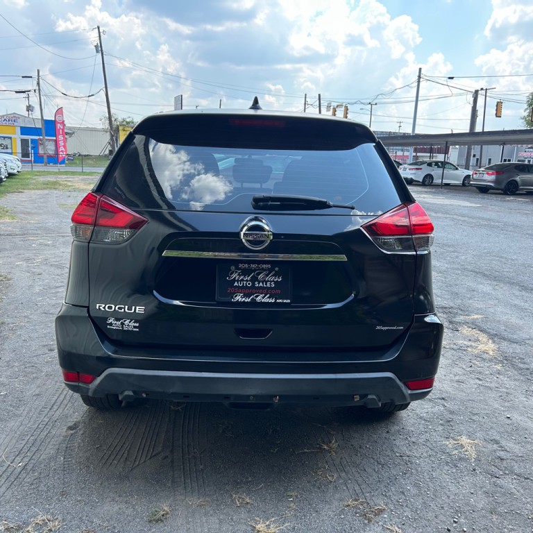 2017 Nissan Rogue Image 13