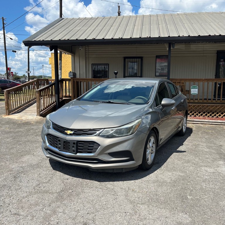 2018 Chevrolet Cruze Image 3