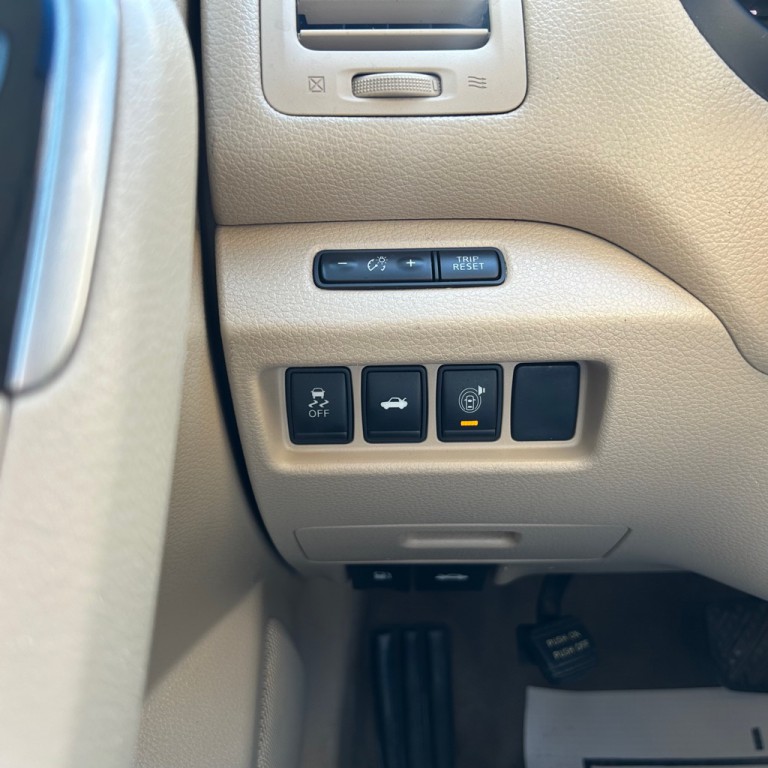2014 Nissan Altima Image 8
