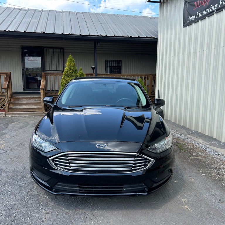 2017 Ford Fusion Image 2