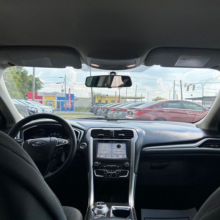 2017 Ford Fusion Image 6