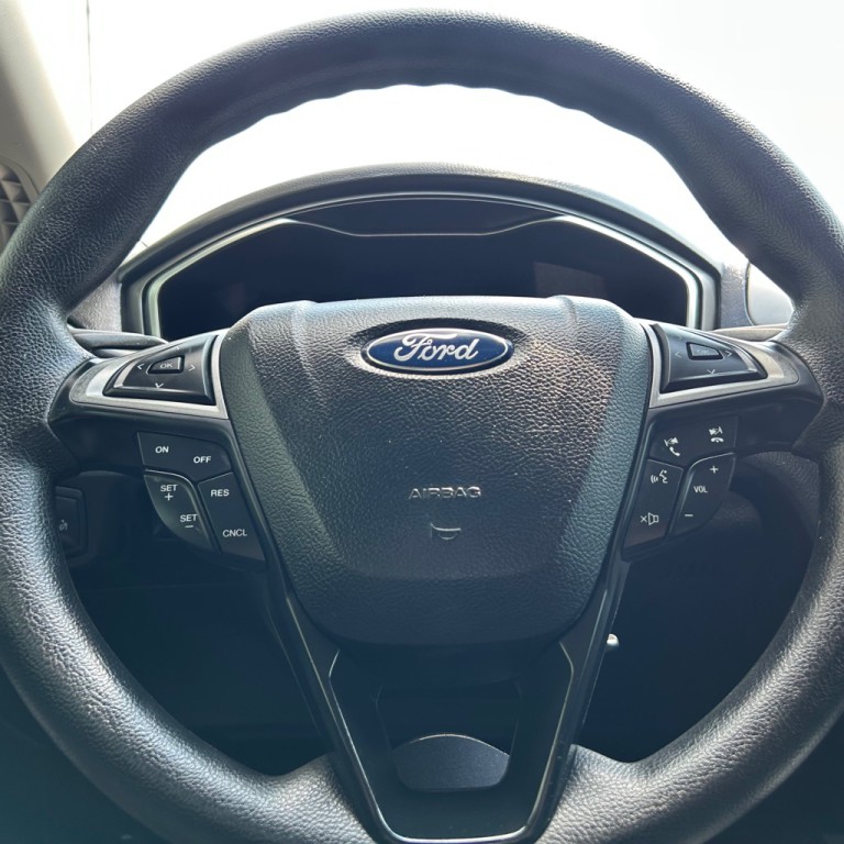 2017 Ford Fusion Image 9