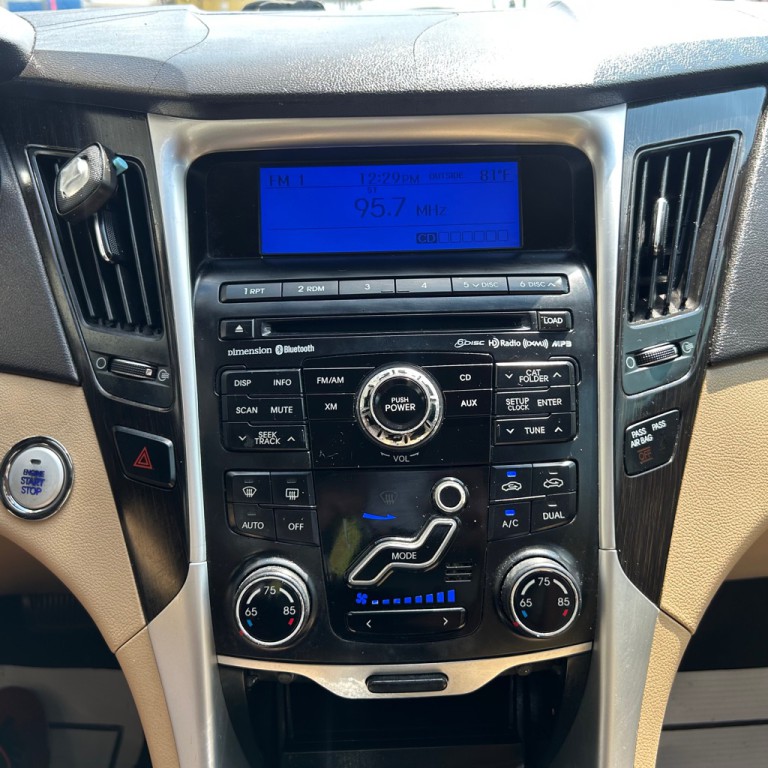 2011 Hyundai Sonata Image 11